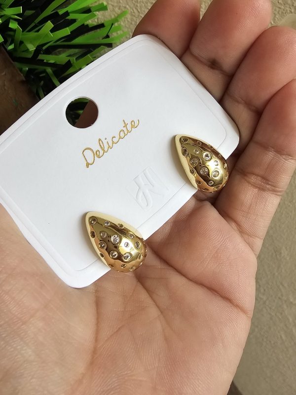 arete gota con circones delicate NYH dorado acero