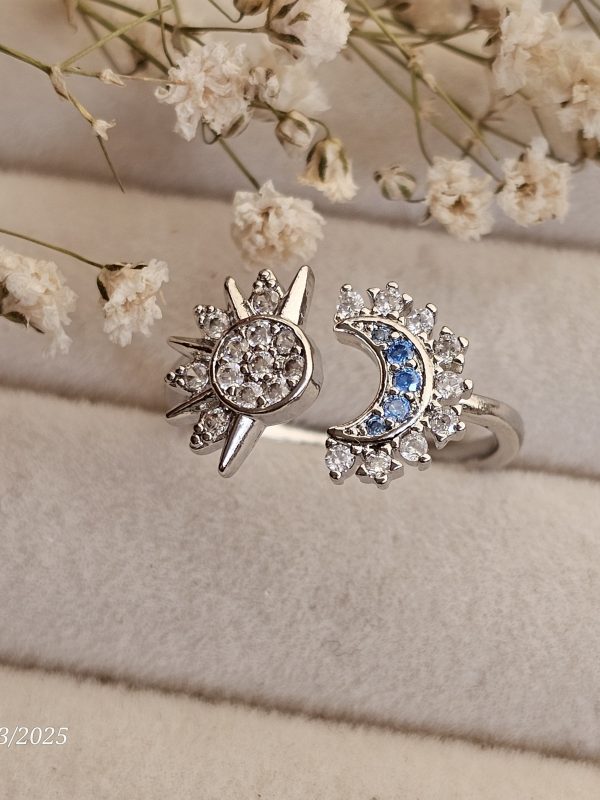 anillo sol y luna dorado y plateado regulable