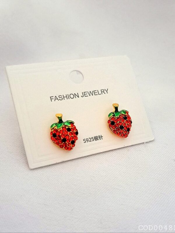 aretes fresas frutas acero dorado vintage