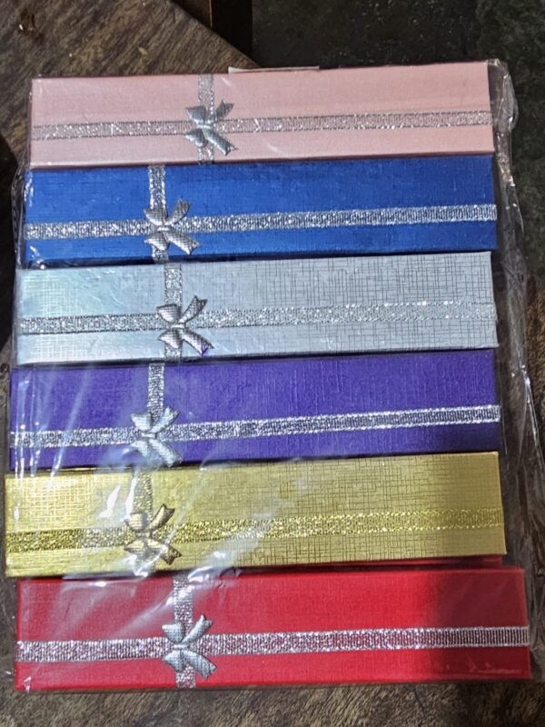 caja para pulsera o reloj paquete surtido contiene 12und