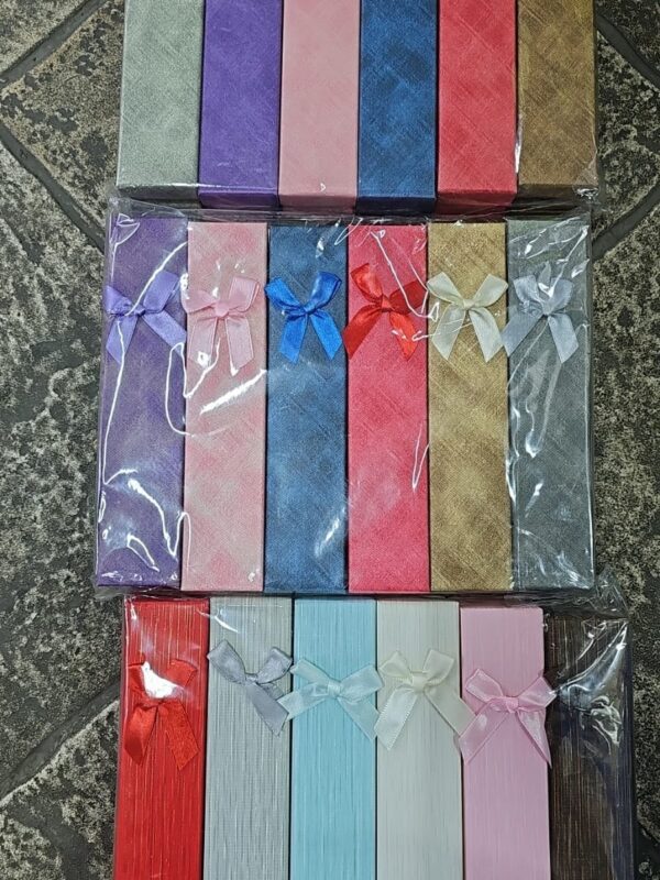 caja para pulsera o reloj paquete surtido contiene 12und