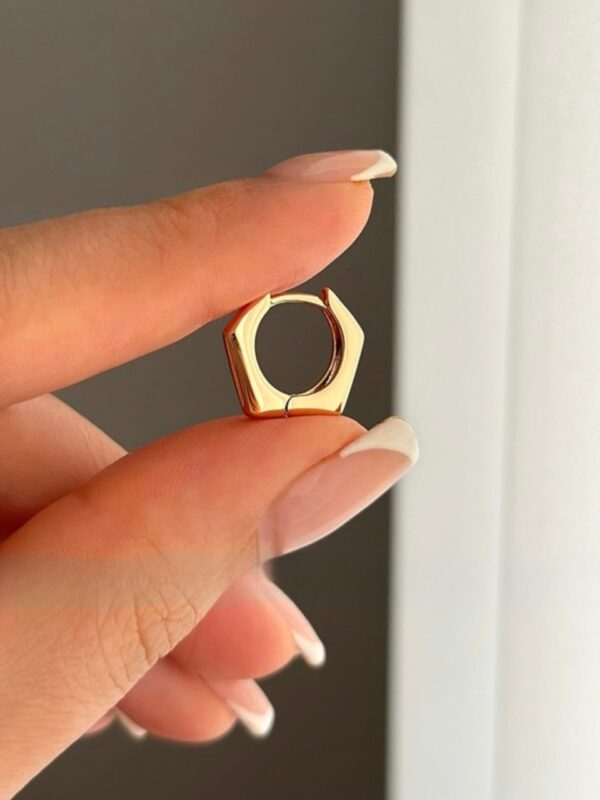 arete pentágono liso xuping jewerly rose