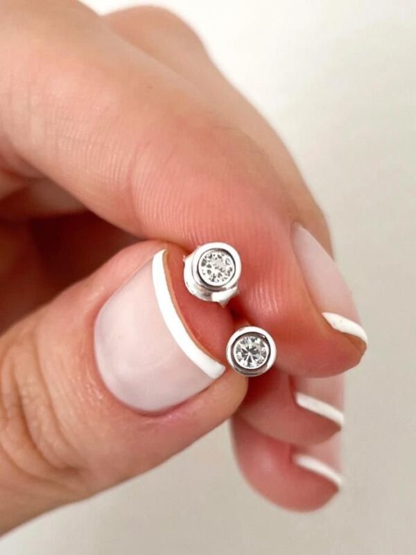 arete borde punto de luz 6mm xuping jewerly plateado