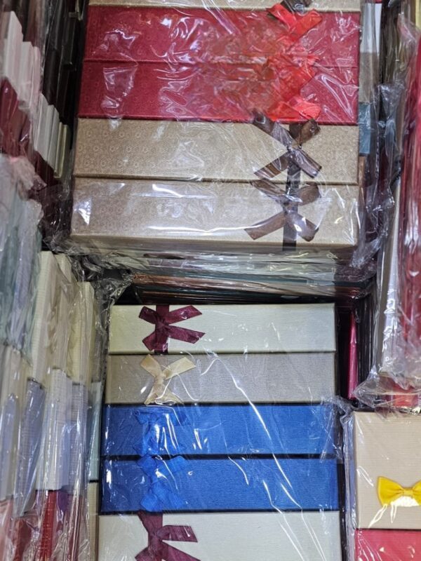 2025/05/1001249592.jpg caja para pulsera o reloj paquete surtido contiene 12und