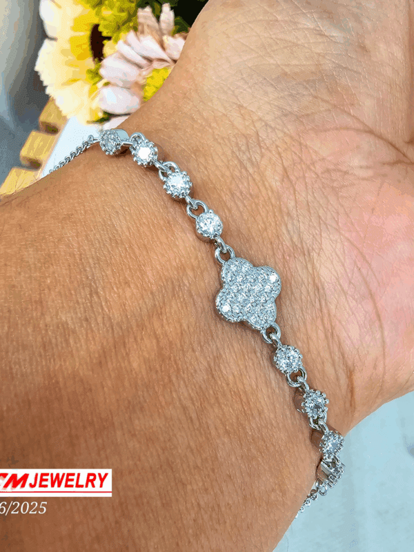 2025/06/1001341143.png pulsera tipo van cleef CM jewerly plateado