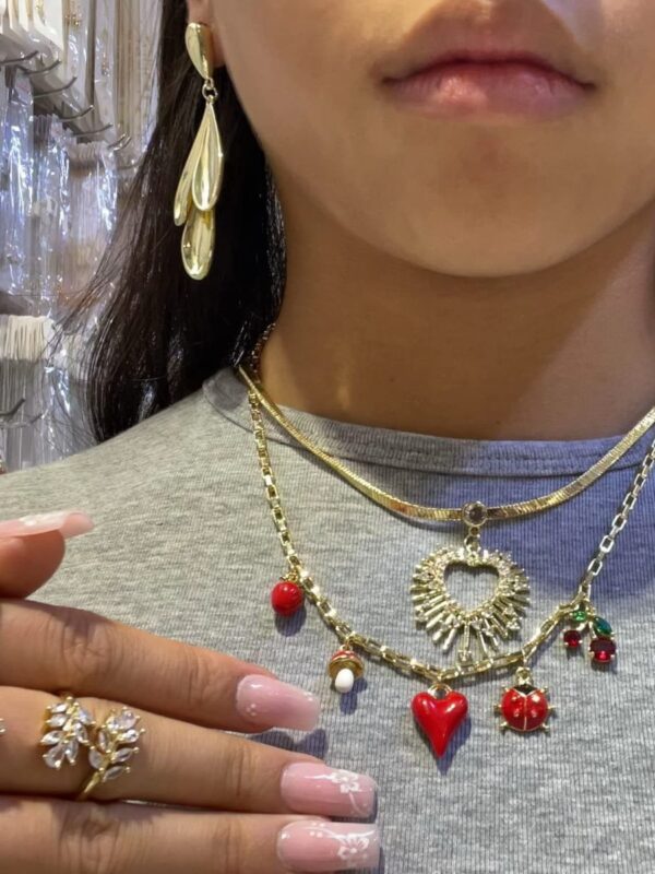 2025/06/1001612968.jpg Collar mixto cereza, hongo🍒🍓🩷🍄🍎 dorado