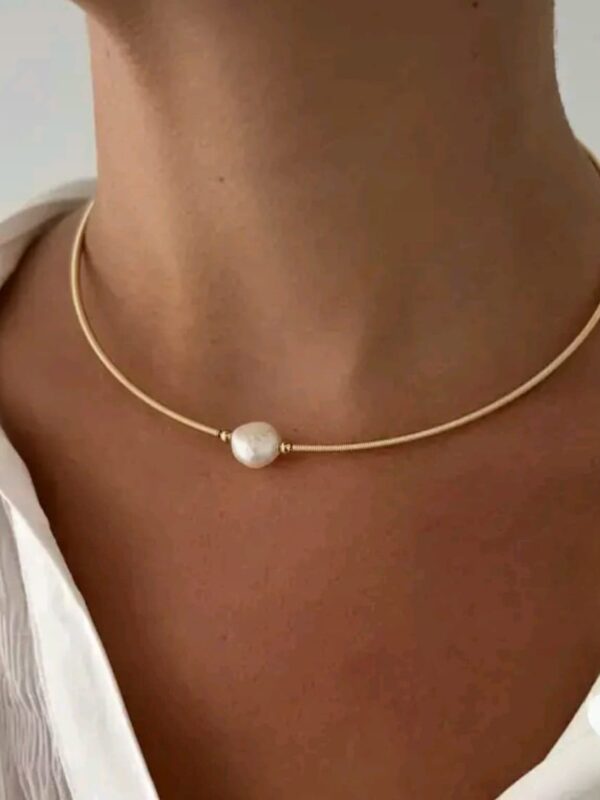 gargantilla collar perla de rio, pulsera acero dorado