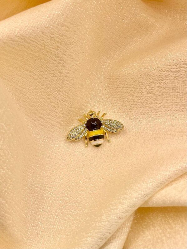 2025/08/IMG-20250819-WA0045.jpg Dije Abeja 🐝 dorado