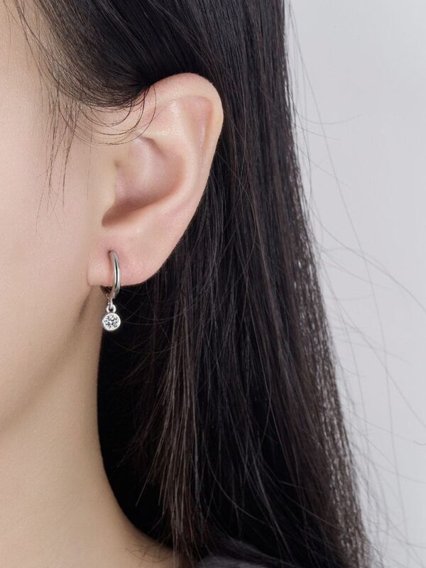 arete garibaldi punto de luz xuping jewerly plateado