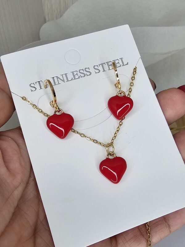 2025/09/1001596872-scaled.jpg set corazon rojo
