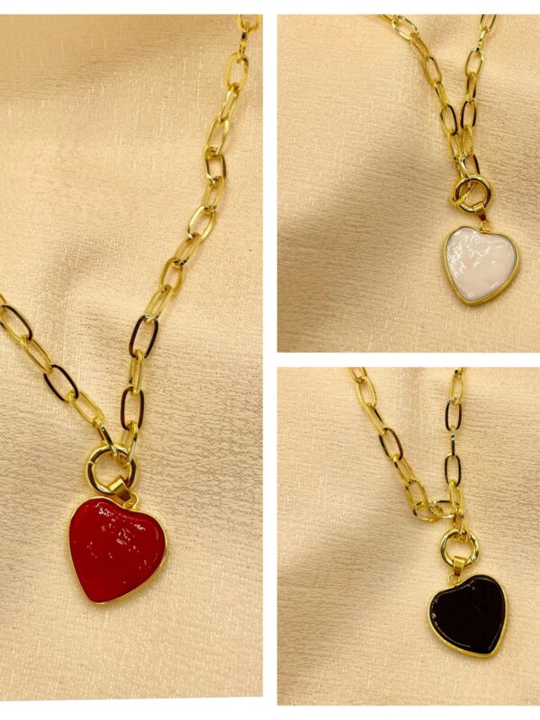 2025/09/1001612881-scaled.jpg collar corazon rojo, negro, blanco dorado