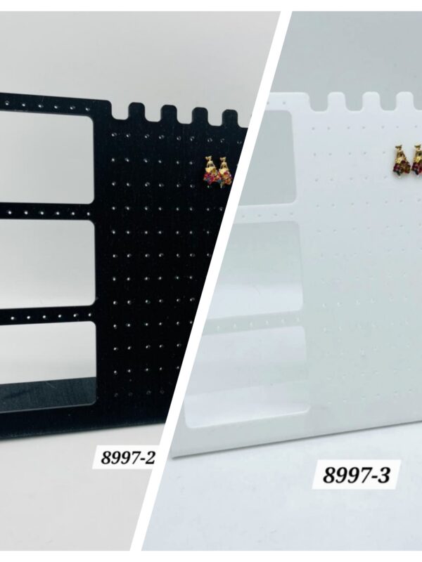 2025/09/1001612984-scaled.jpg exhibidor aretes acrilico negro y blanco 8997-2-3