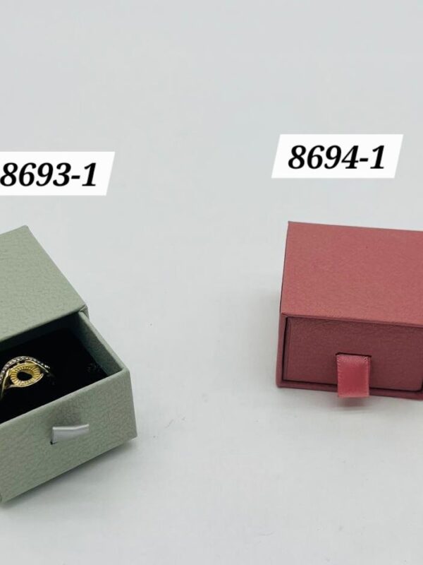 2025/09/1001613284.jpg docena cajas para collares, arete , anillos etc . paquete de 1 solo color