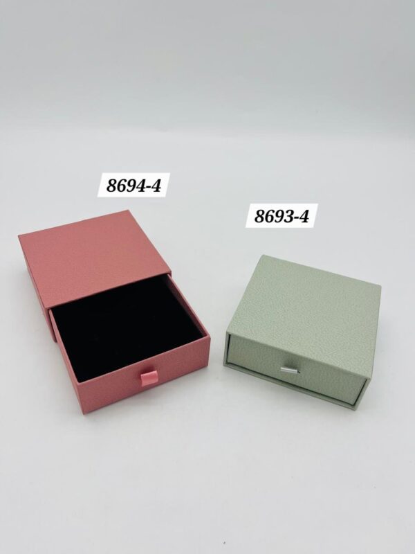 2025/09/1001613287.jpg docena cajas para collares, arete , anillos etc . paquete de 1 solo color