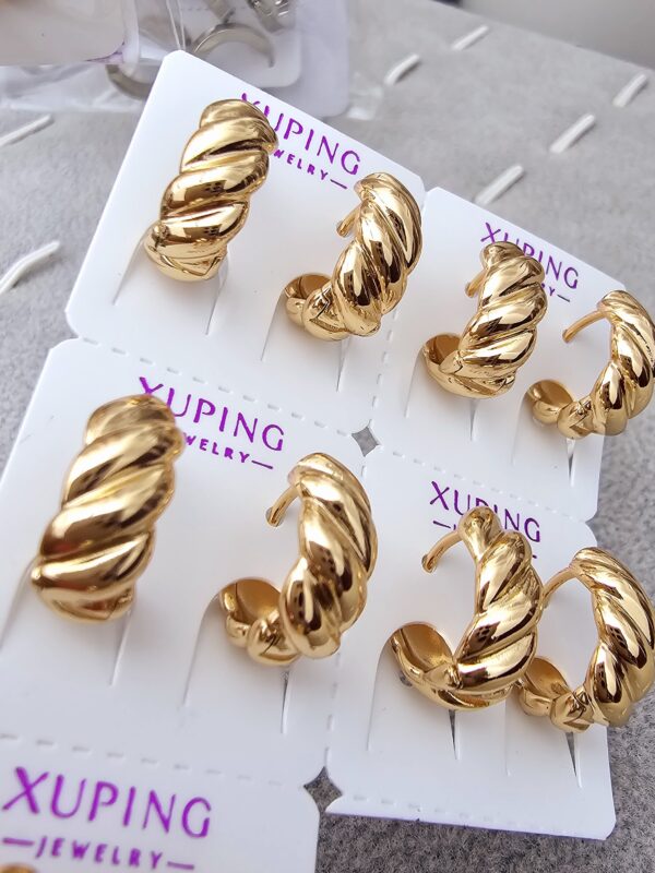 arete estorchado rose xuping jewerly