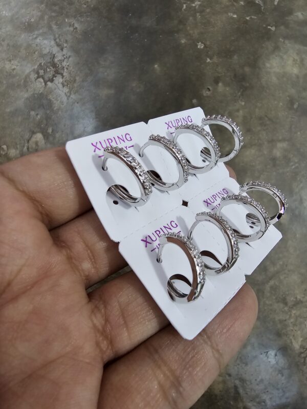 arete con circon plateado xuping jewerly