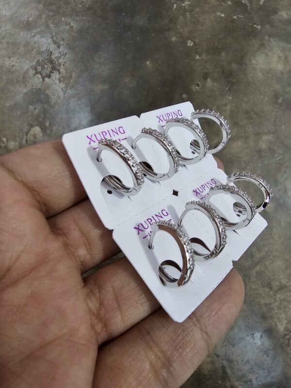 arete con circon plateado xuping jewerly