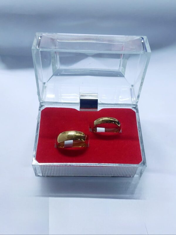 2025/10/IMG-20250613-WA0236.jpg cofre acrilico, doble anillos docena