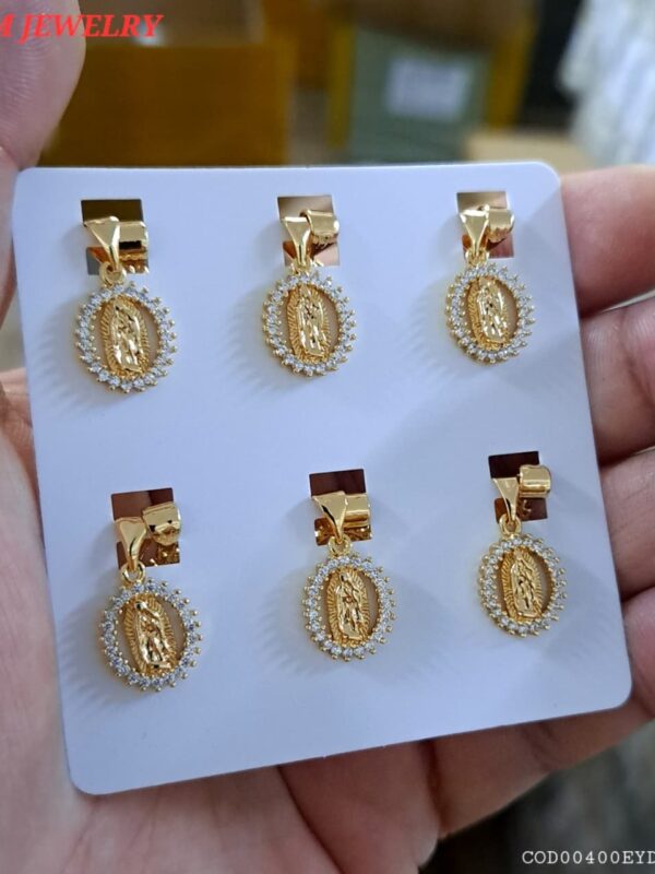 2025/10/IMG-20251013-WA0089.jpg virgen dijes CM jewerly rose. para pulseras o collar