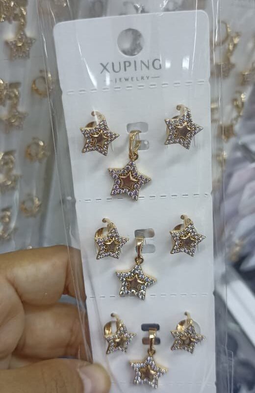 2025/10/IMG-20251022-WA0106.jpg set estrella xuping jewerly rose