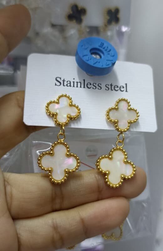 arete tipo van cleef acero dorado