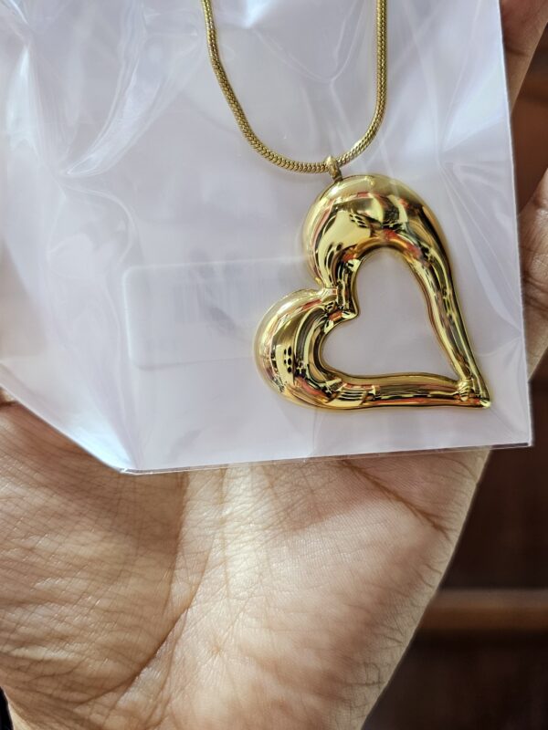 2025/11/1001887165-scaled.jpg collar corazon chunky xuping jewerly dorado 85cm