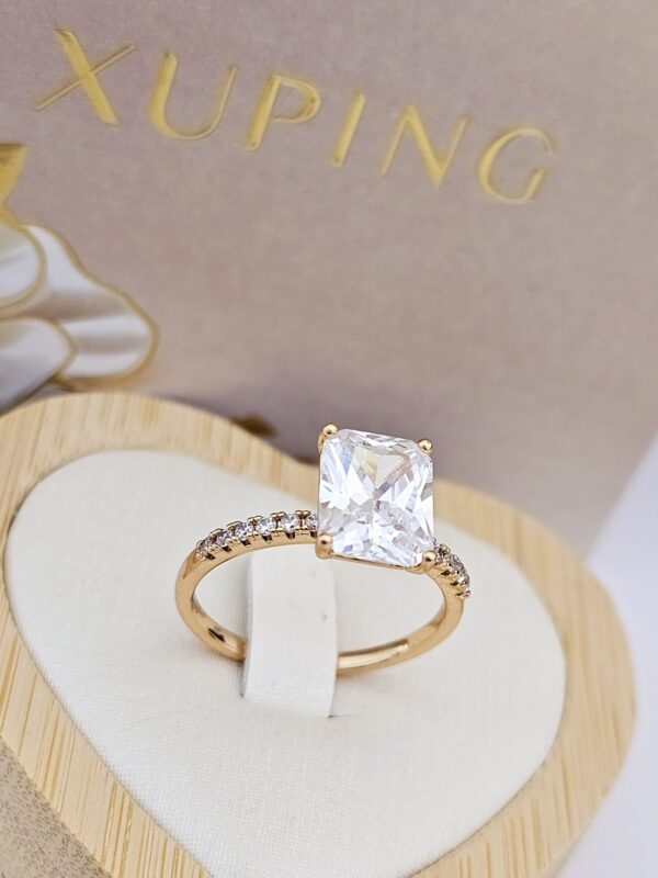 anillo talla 9, cuadrado tipo compromiso xuping jewerly rose