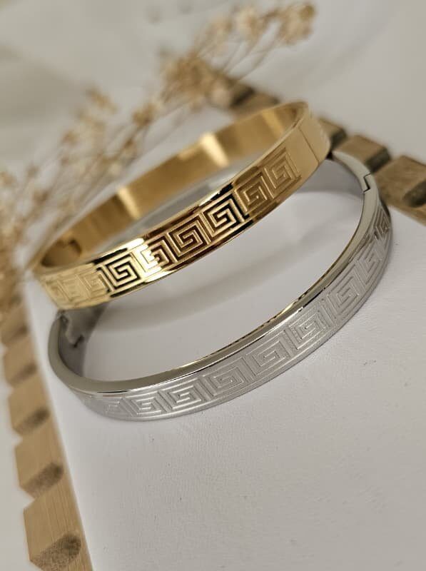 Puñera  Stanley stell , dorado y plateado , pulsera