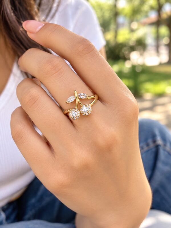 WhatsApp Image 2026-09-24 at 11.11.10 AM anillo talla 7,8 cereza xuping jewerly rose #246