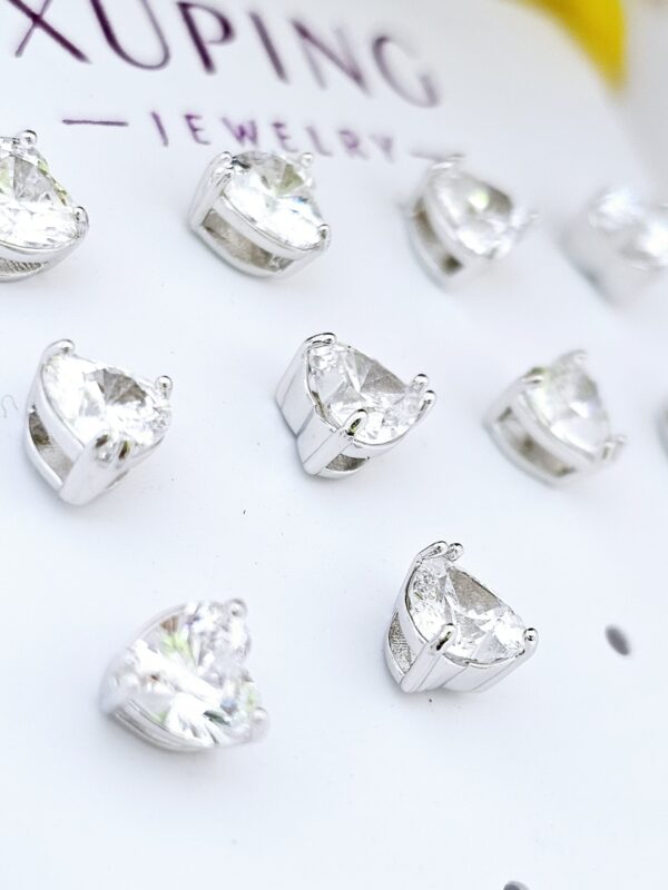 arete 5mm corazon punto de luz xuping jewerly plateado