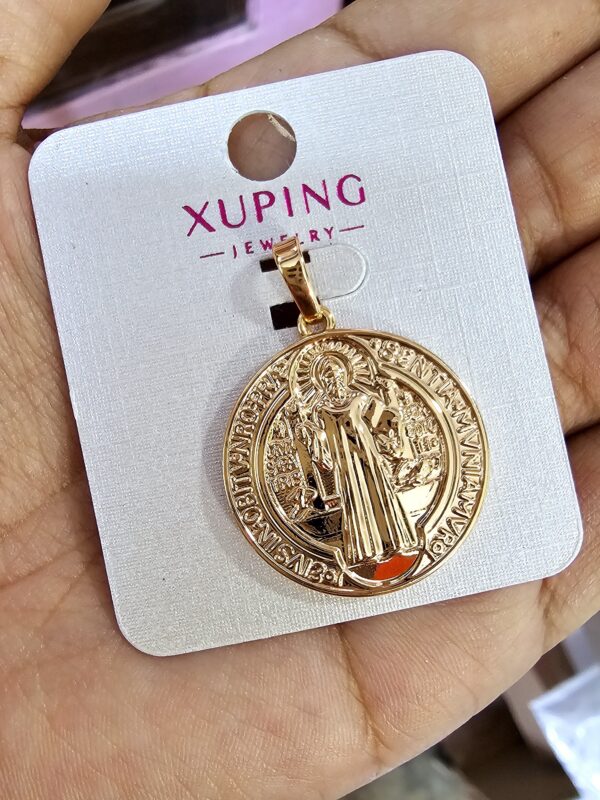 dijes san benito , religioso,  xuping jewerly rose, chunky