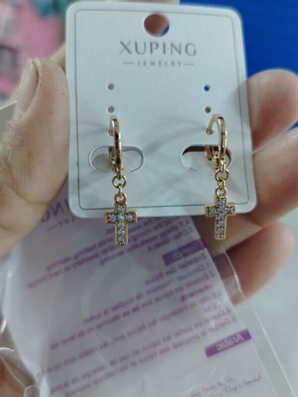 arete cruz xuping jewerly rose