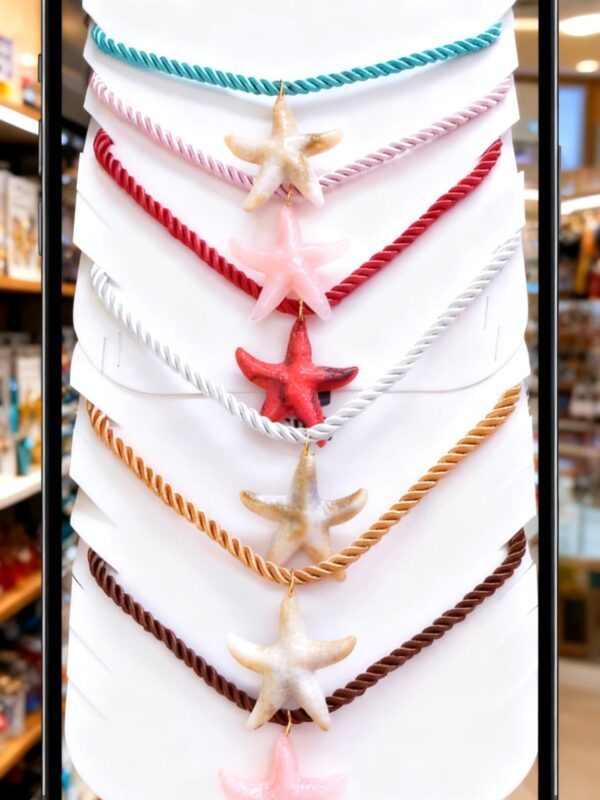 Collar estrella mar acrilica, soguilla , terminales acero dorado