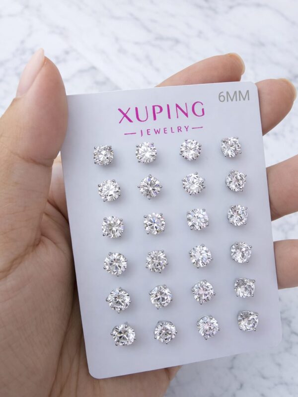 62a6cbfe-6289-46a6-b412-08c0549f2e6f arete 6mm punto de luz xuping jewerly plateado