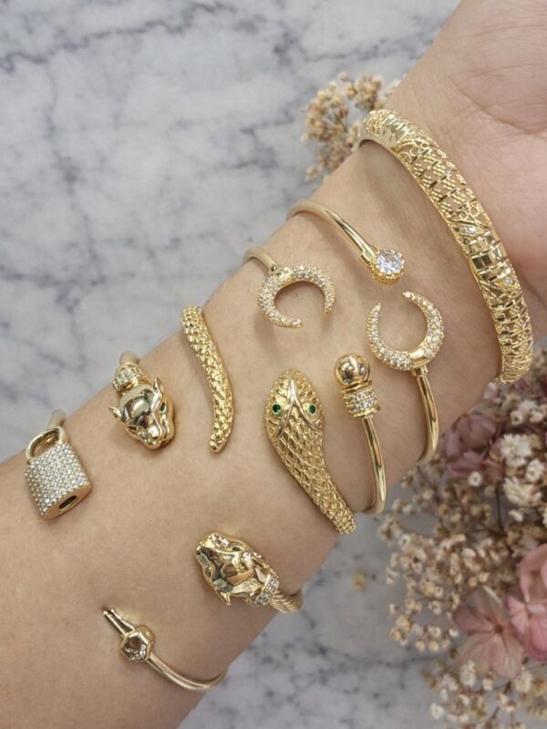 6e031ae3-445a-4dbb-b82a-509e2397a881 pulseras regulables acero dorado y plateado