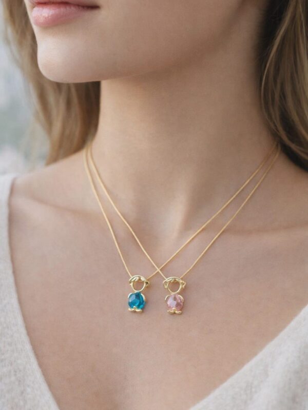 2026/04/1000258728.jpg collar niña , niña acero dorado, mamá