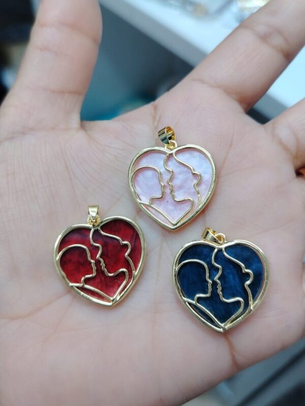 2026/04/IMG-20260402-WA0099.jpg dije corazón mamá acero dorado