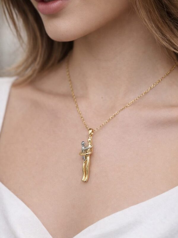 2026/04/IMG-20260402-WA0161.jpg Collar mamá e hijo abrazo eterno, mamá