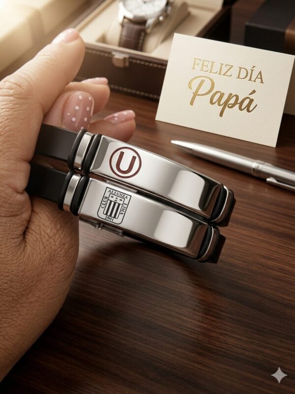 WhatsApp Image 2026-05-15 at 6.09.34 PM pulsera grabada equipos acero plateado