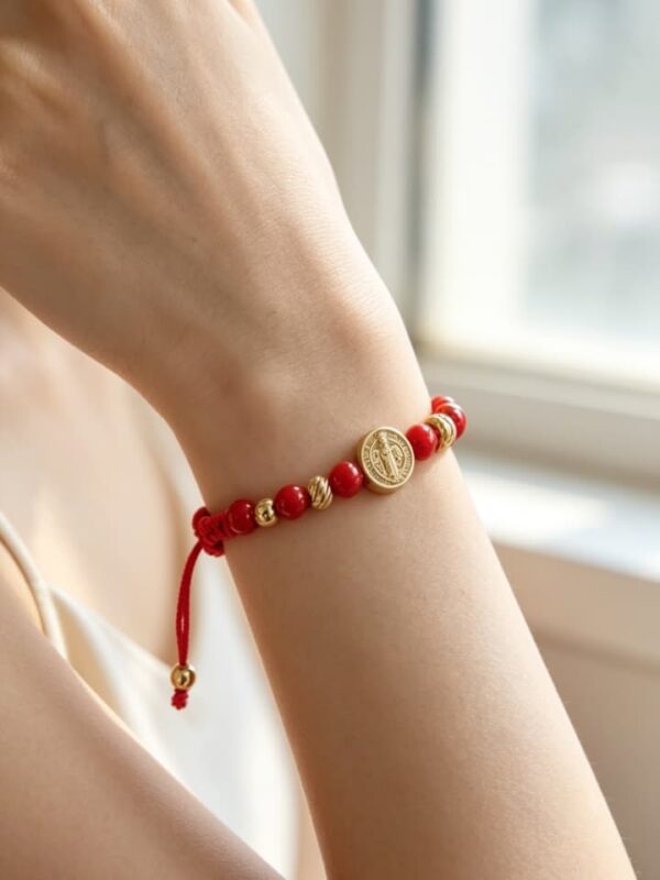 a0593162-3bcb-4af9-ab2f-1ad16adac37f pulsera san benito hilo chino rojo rodio dorado
