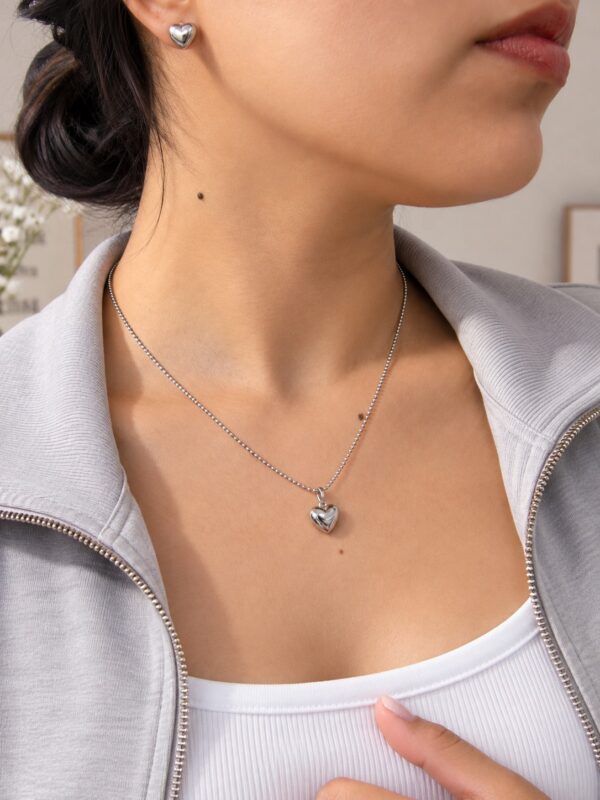 2d0221ca-dfe4-4937-8b1b-e00a2cc9427a collar corazon xuping jewerly plateado